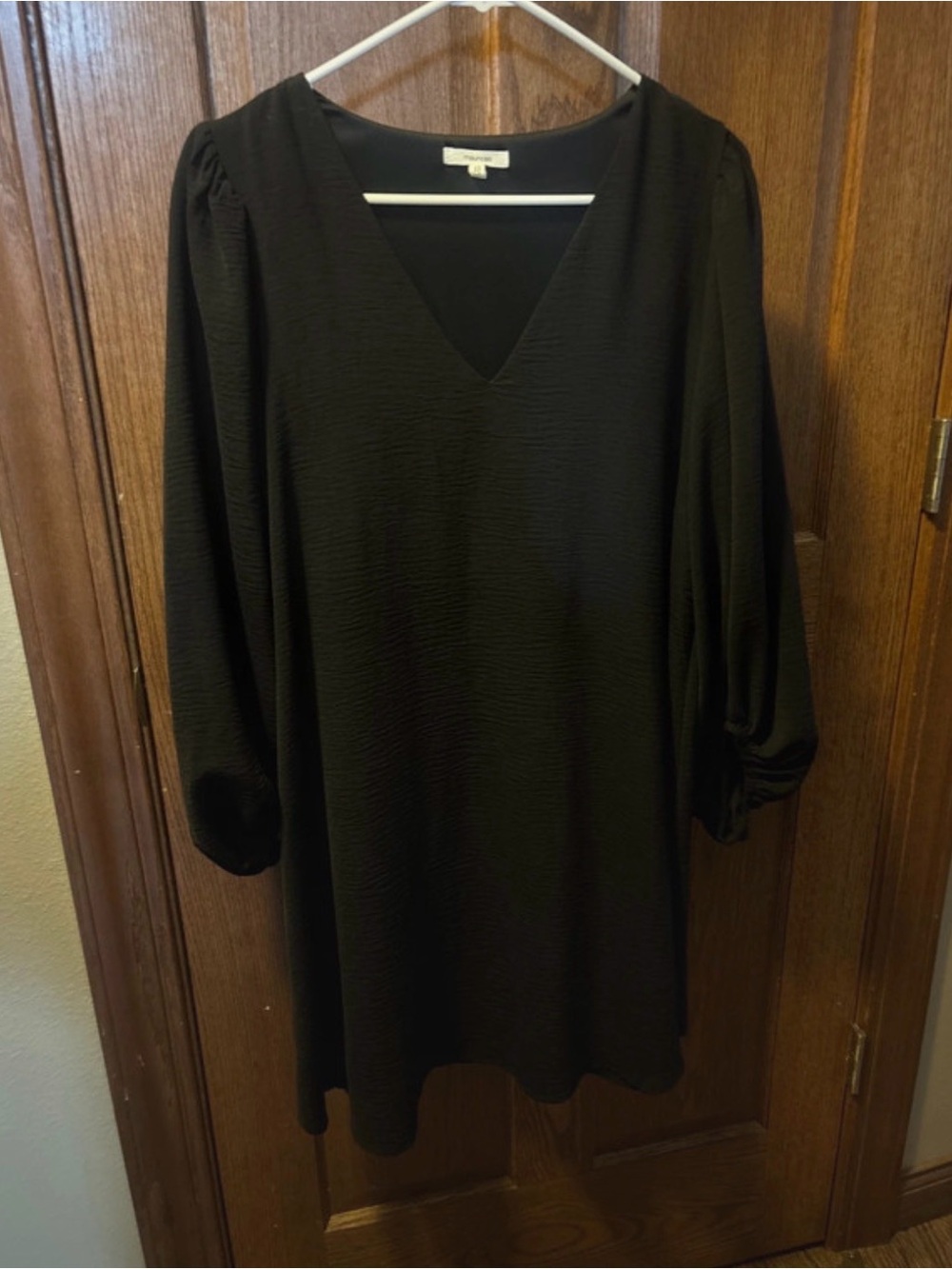Maurices Black V-Neck Long Sleeve Shift Dress